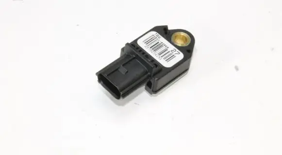 Toyota Auris 150 Airbag deployment crash/impact sensor 8983102060