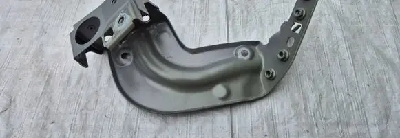 Volvo EX30 Fender mounting bracket 8893257903