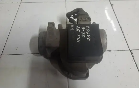 Volvo S70 V70 V70 XC Mass air flow meter 1275245 0281002074