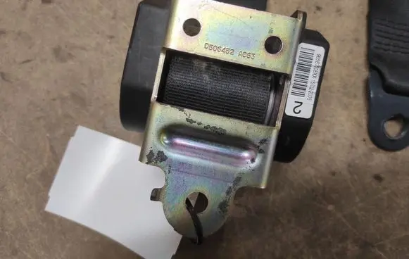 Citroen C4 I Middle seatbelt (rear) 96567808XX D506452AC63