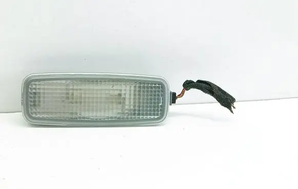 Audi A6 S6 C5 4B Other interior light 8L0947105A