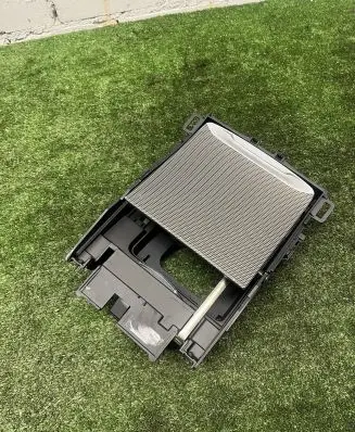 Cup holder front