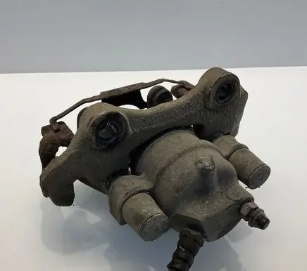 Rear brake caliper