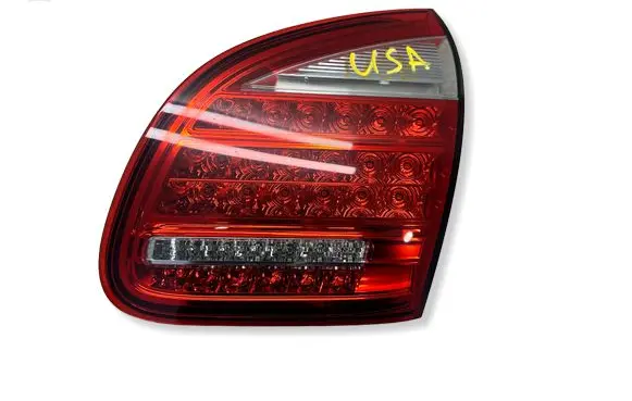 Porsche Cayenne (92A) Tailgate rear/tail lights 7P5945094N