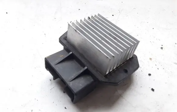 Toyota Corolla Verso E121 Heater blower fan relay 