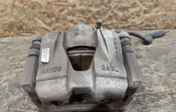 Fiat 500X Front brake caliper 00520389670