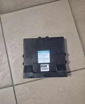 Toyota Prius (XW30) Engine control unit/module 8968147060 2830001220