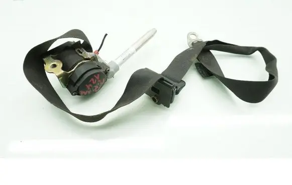 Mercedes-Benz E W124 Front seatbelt