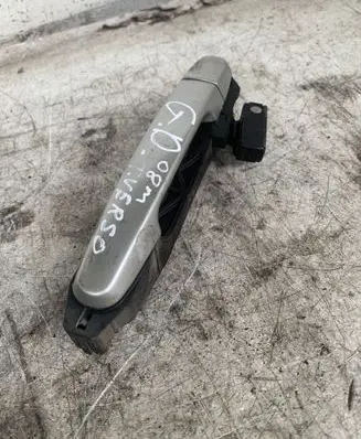 Toyota Corolla Verso AR10 Rear door exterior handle