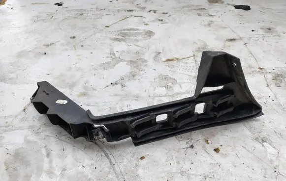 Volkswagen Touran I Rear bumper mounting bracket 1T0807375C