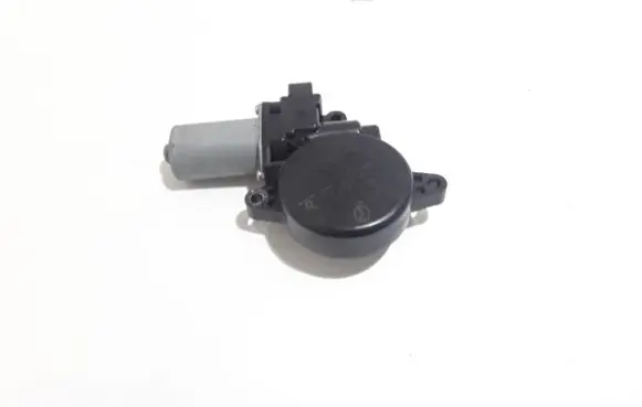 Mazda 3 II Front door window regulator motor D6515958X