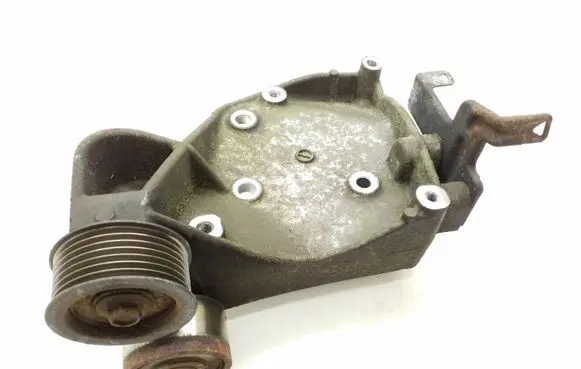 Suzuki Grand Vitara II A/C compressor mount bracket 