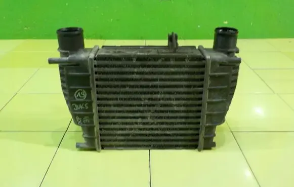 Nissan Juke I F15 Intercooler radiator 14461EM00A XP34