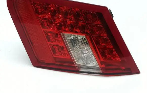Mercedes-Benz E W212 Tailgate rear/tail lights A2128200864