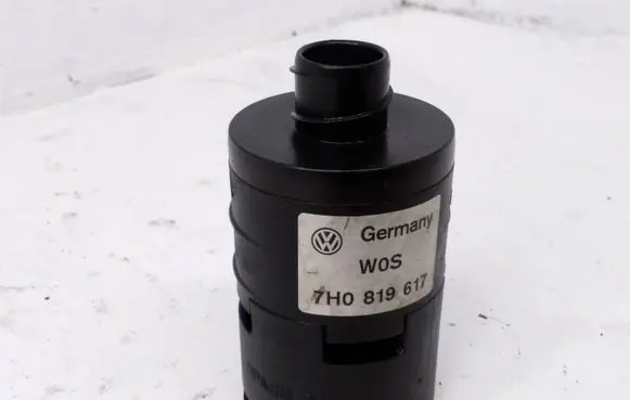 Audi Q7 4L Webasto auxiliary heater silencer 7H0819617
