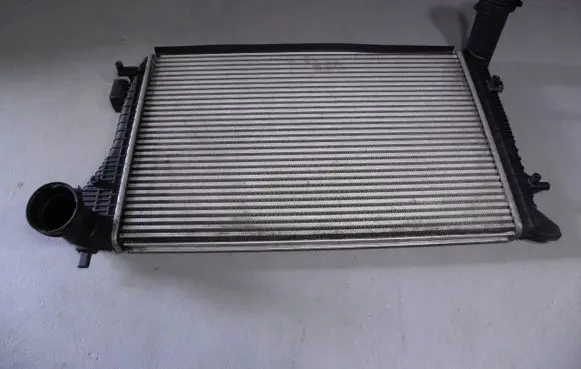 Volkswagen PASSAT B6 Intercooler radiator 1K0145927D