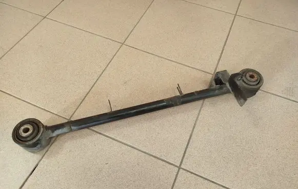 Nissan Navara D23 Rear control arm 