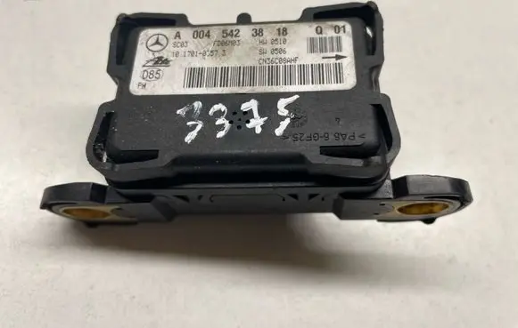 Mercedes-Benz R W251 ESP acceleration yaw rate sensor 0045423818 A0045423818