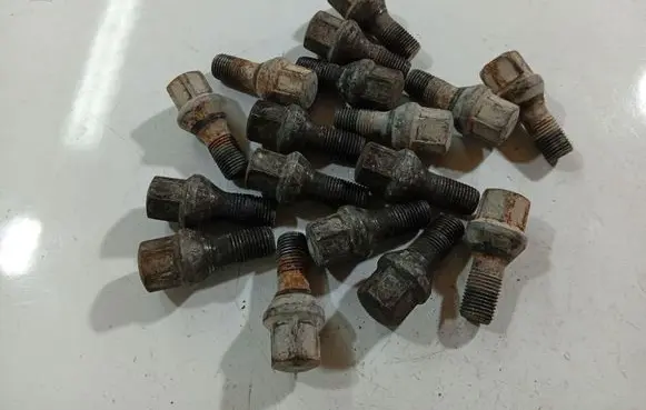Citroen Jumpy Nuts/bolts 