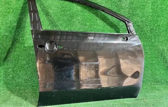 Suzuki SX4 S-Cross Front door