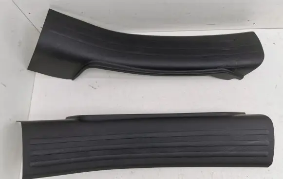 Jeep Cherokee Rear sill trim cover 1UD22DX9AC