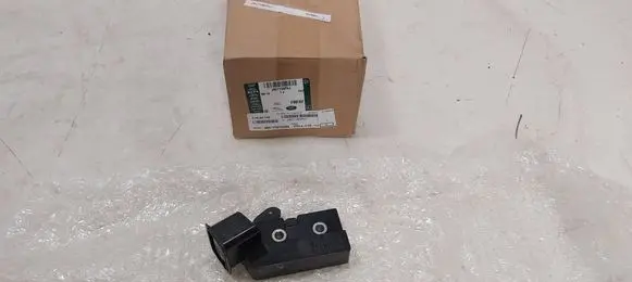 Jaguar I-Pace Seat back rest lock catch J9C7190PVJ 1510006-AA