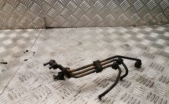 Volkswagen Transporter - Caravelle T4 Fuel injector supply line/pipe 