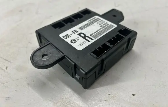 Chrysler Pacifica Door control unit/module P68424450AC 68424450AC A2C7709420200