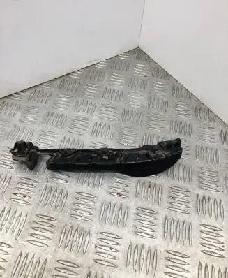 BMW 5 E60 E61 Front bumper mounting bracket 7178078