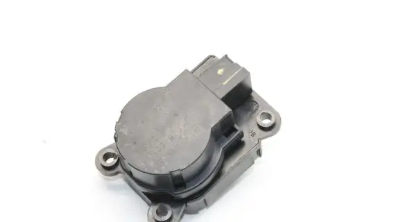 Opel Mokka B Air flap motor/actuator KF784001 EGN0012