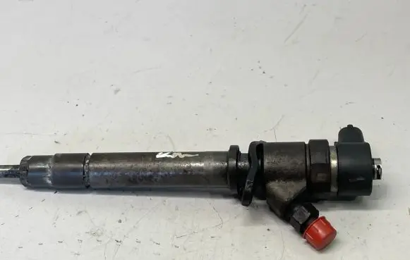 Volvo S80 Fuel injector 0445110078