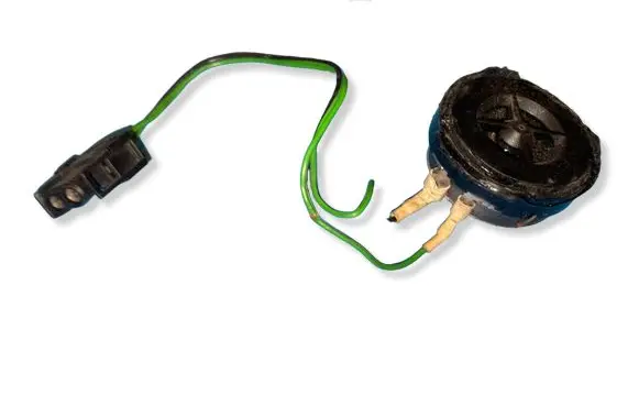 BMW 8 E31 Front door speaker 1384798