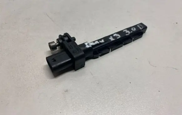 BMW X3 G01 Crankshaft position sensor 7806782