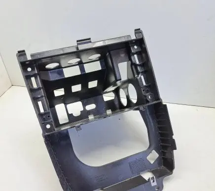 Volvo XC90 Radio/GPS head unit trim 30722808