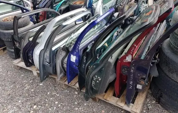 Mazda 323 Front door