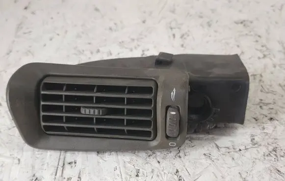Volvo V70 Dashboard side air vent grill/cover trim 9158448