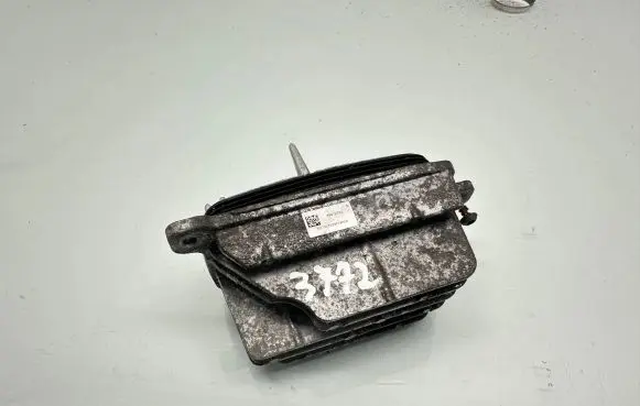 Renault Megane IV LED ballast control module 90049602 8PC6NCA