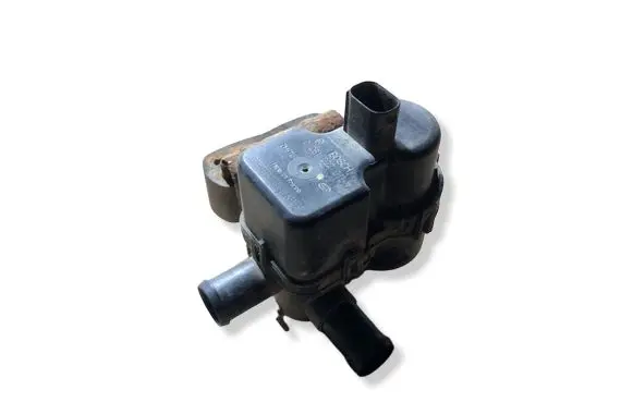 Volvo XC90 Electric auxiliary coolant/water pump 8631634