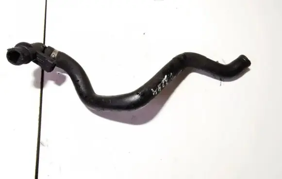Volvo S40, V40 Breather hose/pipe 617210