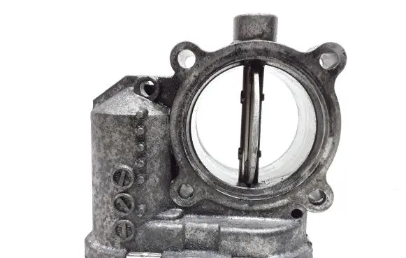 Volvo V70 Throttle valve 8692720