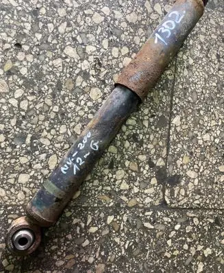 Nissan NV200 Rear shock absorber/damper