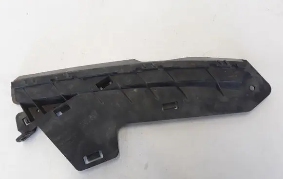 Volvo XC70 Front bumper mounting bracket 30796388