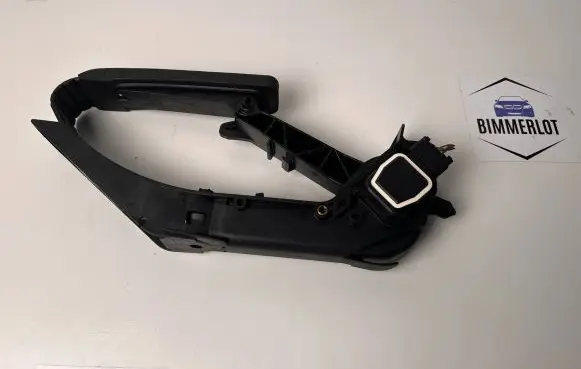 Mercedes-Benz S W221 Accelerator throttle pedal A2203000104
