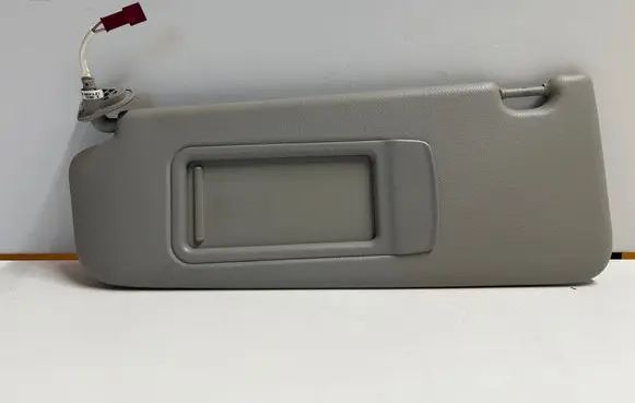 Sun visor