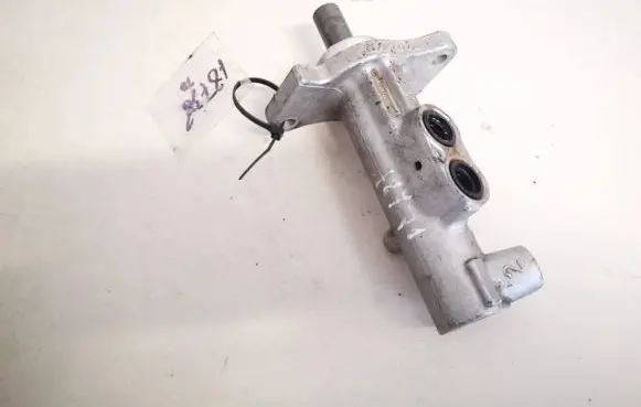 Volvo V70 Master brake cylinder 8646007