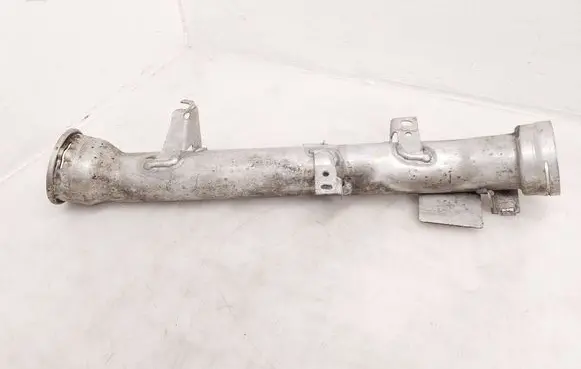 Mercedes-Benz Sprinter W907 W910 Intercooler hose/pipe 