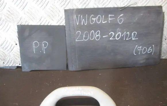 Volkswagen Golf VI Engine bonnet (hood) release handle 