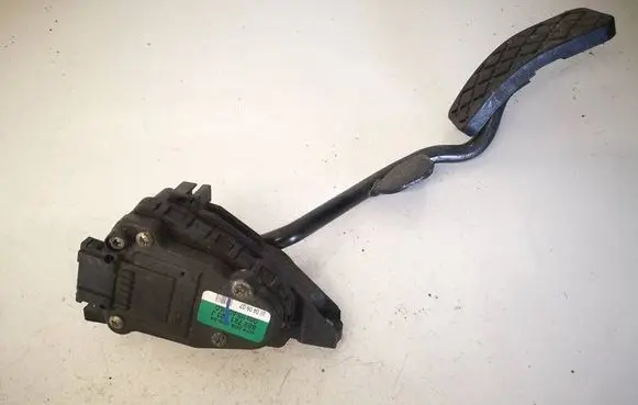 Audi A4 S4 B6 8E 8H Accelerator throttle pedal 8E2721523J 6PV00802634