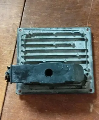 Ford Focus Engine control unit/module 6S6112A650FF S120977315F