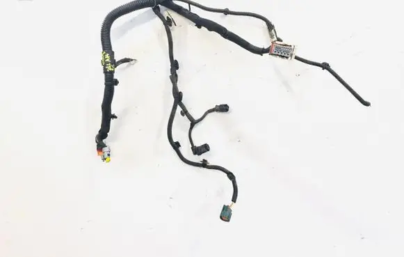Peugeot 3008 I EUR ISO radio connector 